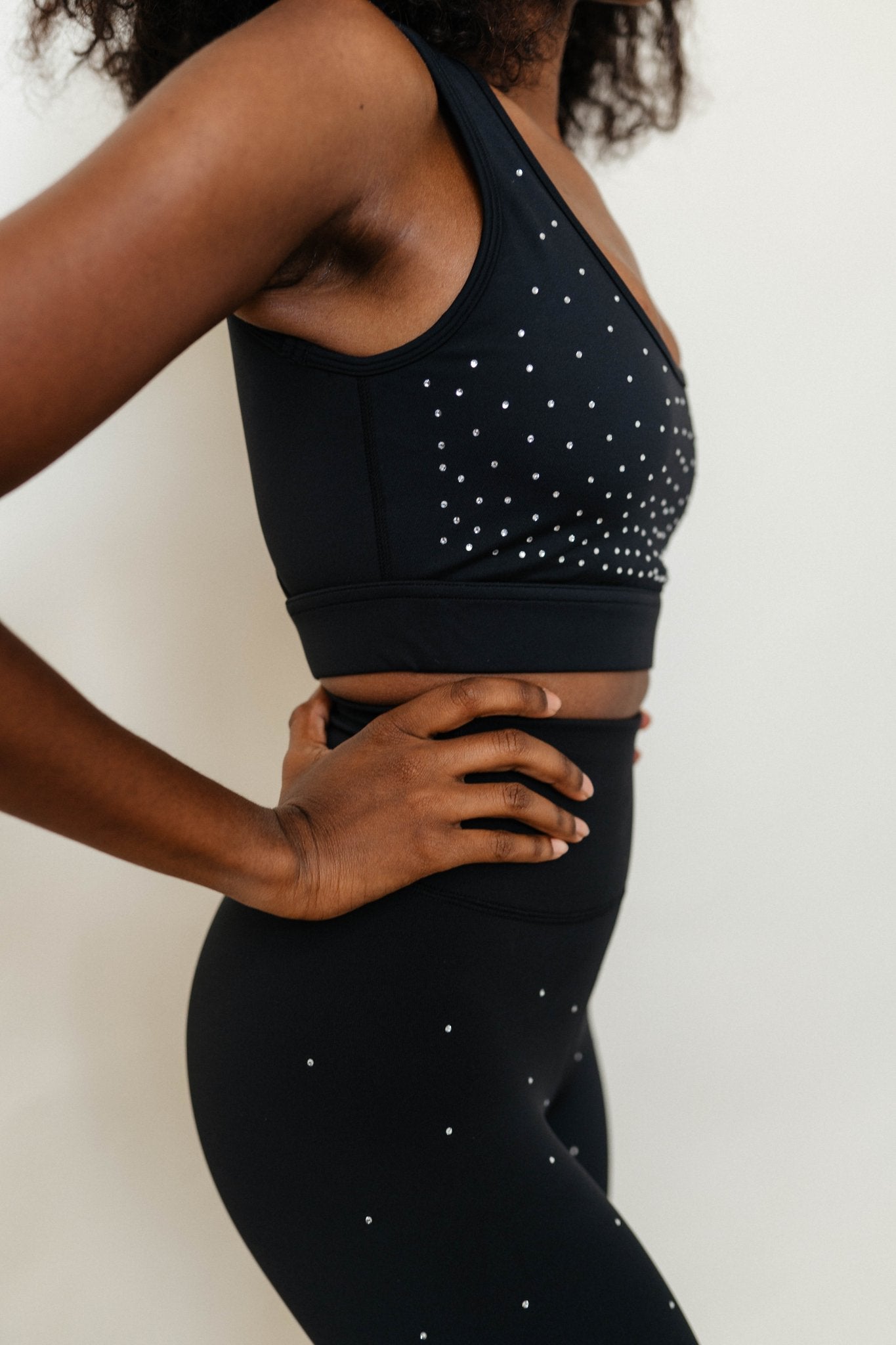 Rhinestones Cut Out Scoop Bra in Diamond Compression - Nikkib Sportswear