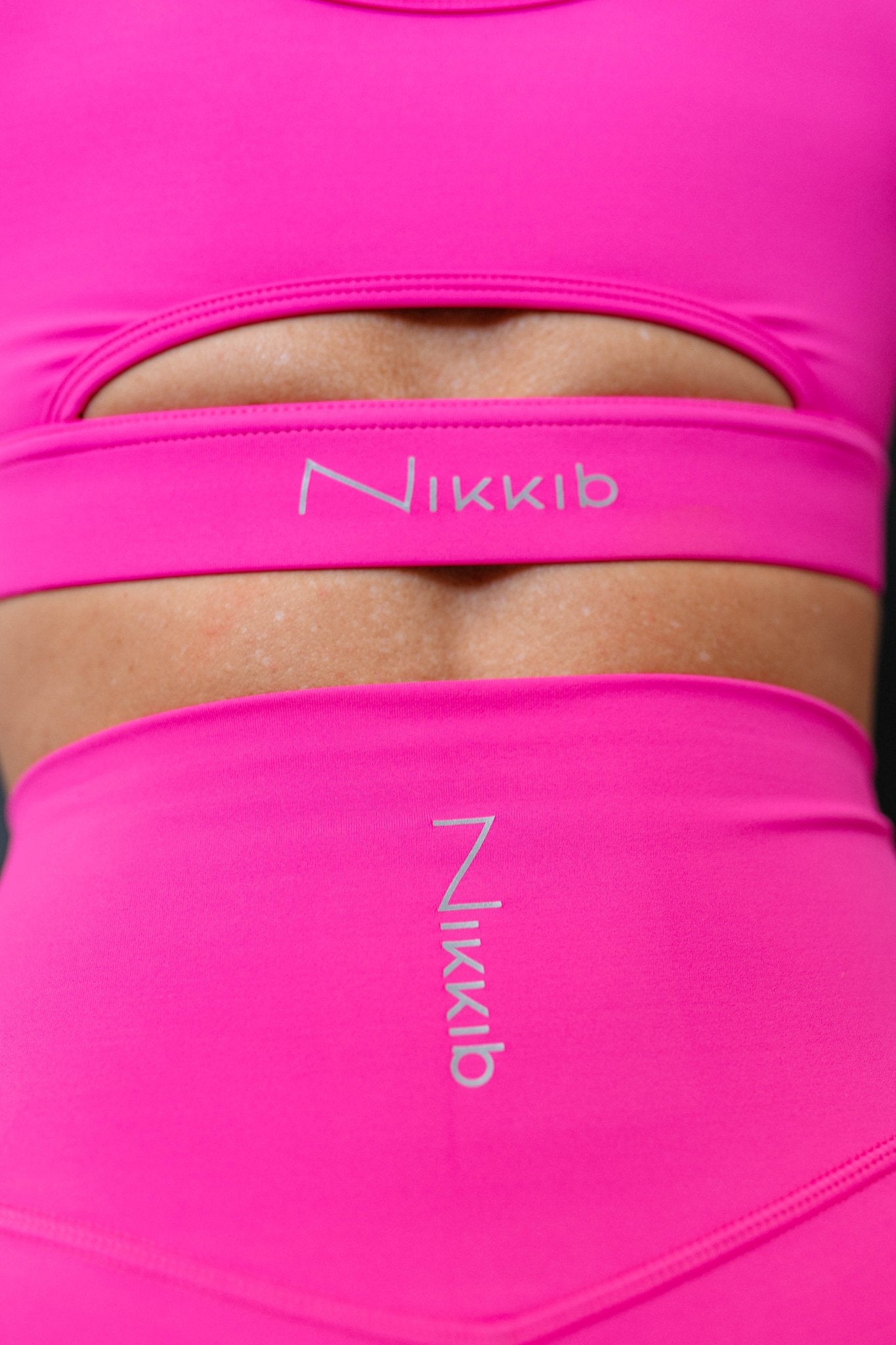 Rhinestones Cut Out Scoop Bra in Diamond Compression - Nikkib Sportswear