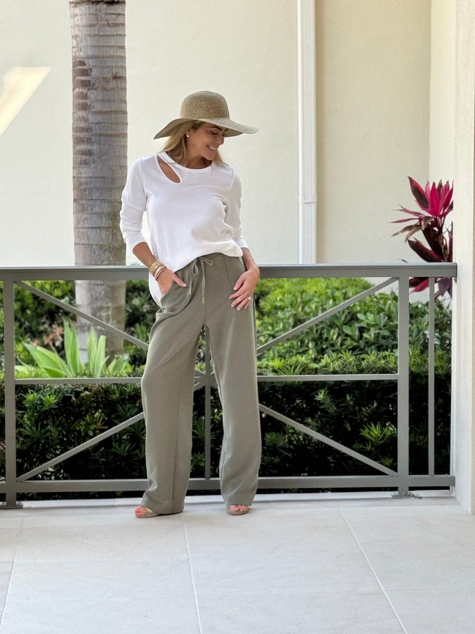 Nikkib SOFT CHIC™ Peekaboo Top - Nikkib Sportswear