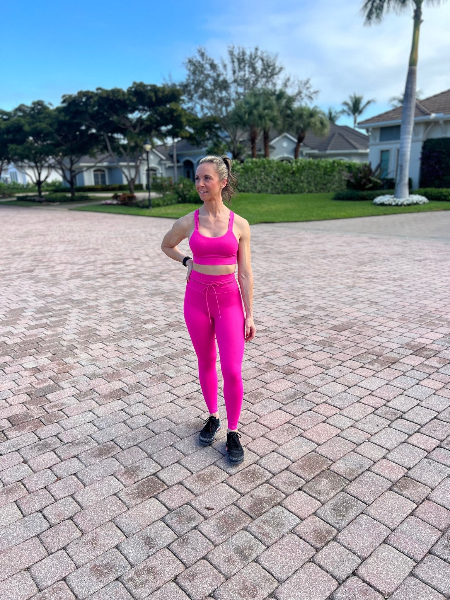 Pre-Order Signature Nikkib Legging Solid Magenta - Nikkib Sportswear