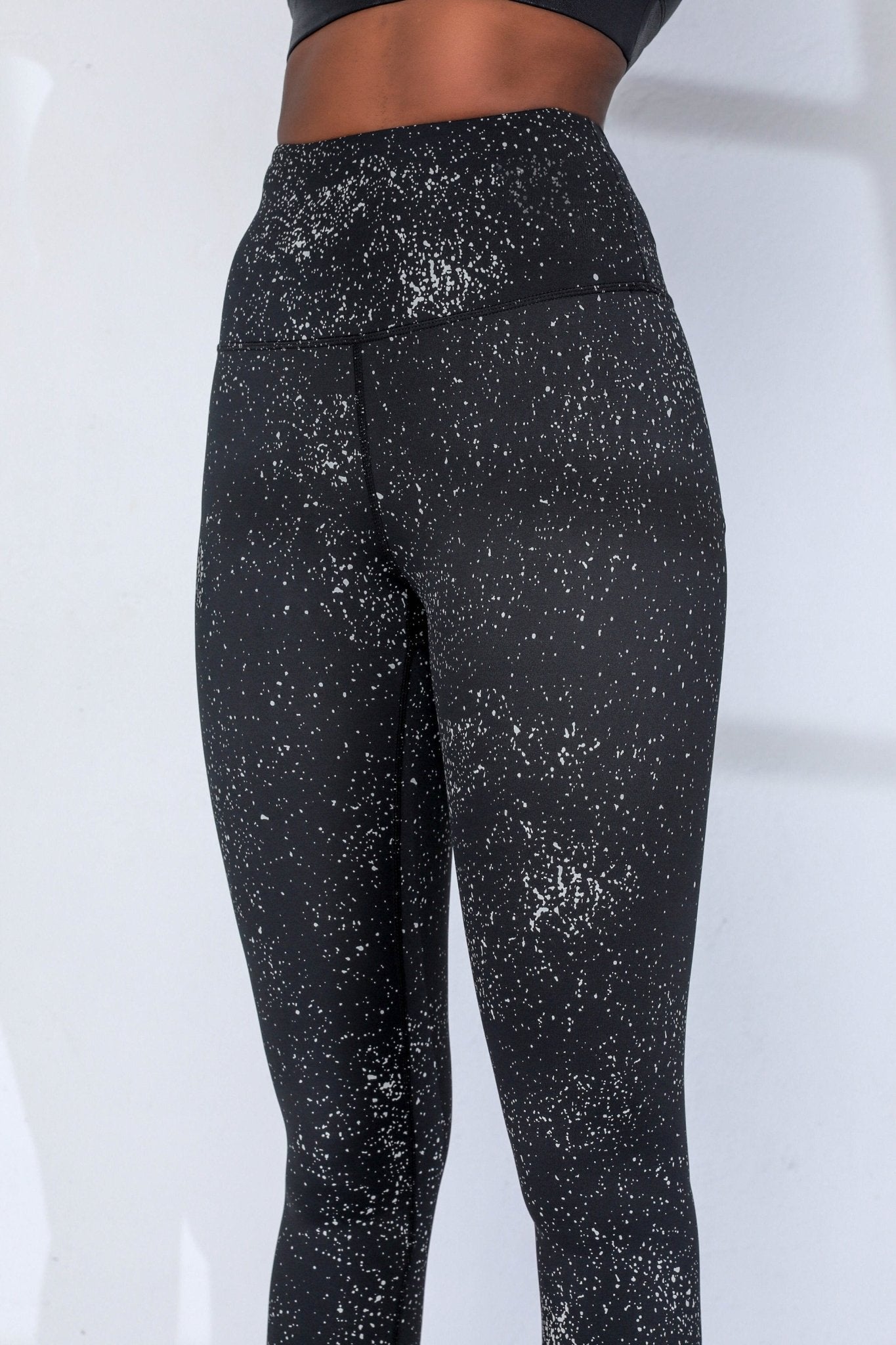 Sparkling Black Legging With pockets - Nikkib Sportswear